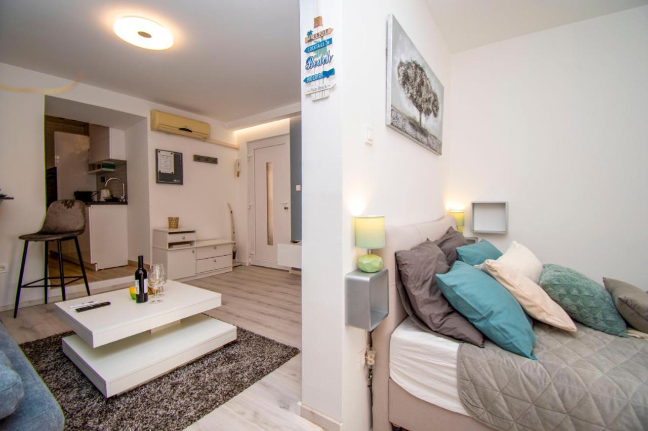 Oasis Apartment Pula Buitenkant foto