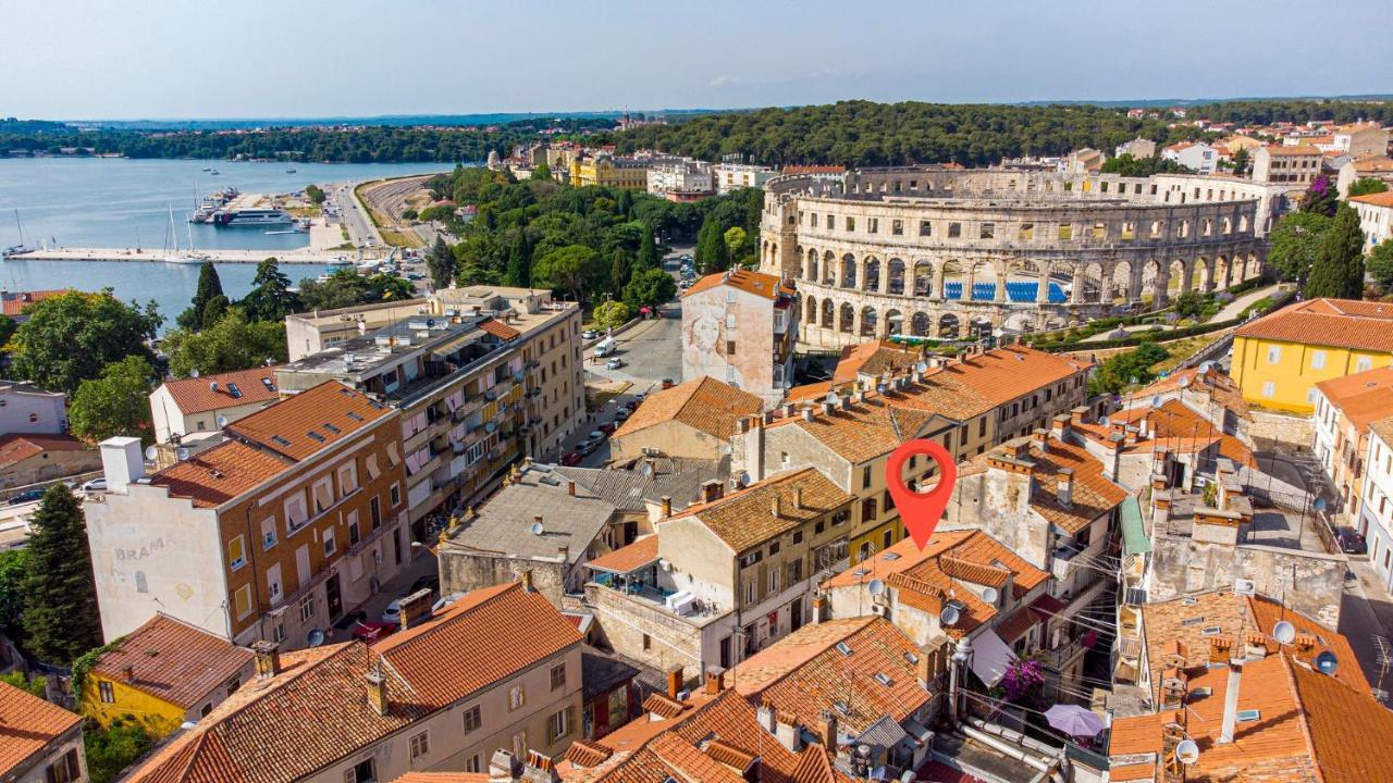 Oasis Apartment Pula Buitenkant foto